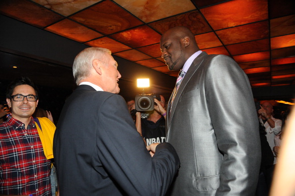 卖水果的小伙与哈兰德争英超金靴