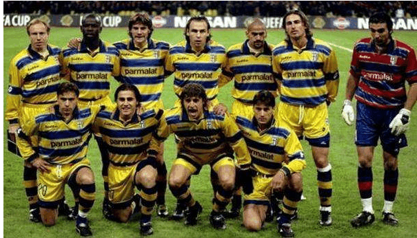 詹姆斯晒比赛争议照表达不满，裁判报告称最后时刻无误判，湖人惜败雄鹿