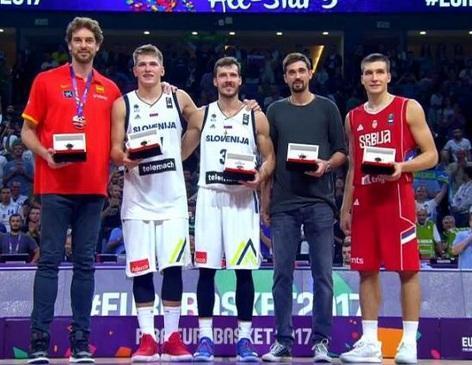 维尔茨加盟利物浦后表现低迷，仅1次进球被判乌龙，未能兑现预期。