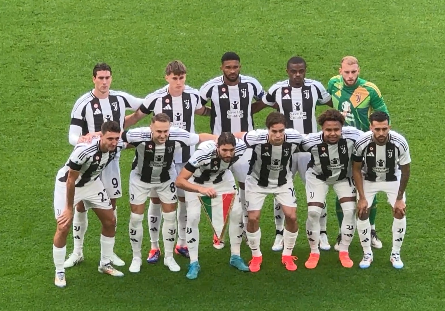 2025 赛季：大联盟官方确认将在 2026 赛季全面推广“防伤害生物识别手环”