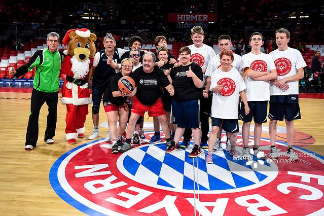 珍妮-巴斯：詹姆斯在奥运会上就展示了他是世界最佳球员