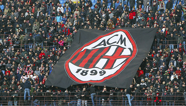 球星晒更衣室照，队内氛围引关注